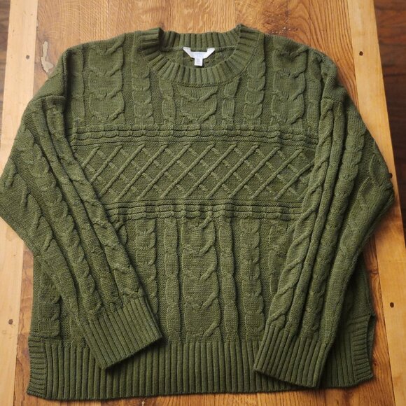 2 Cable Knit Sweaters Christmas Tree Green and Snow White - Picture 7 of 9